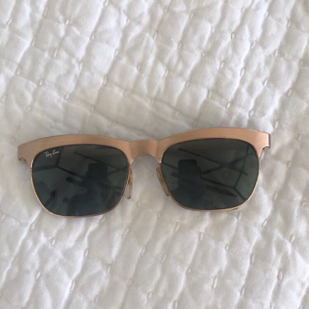 Matte rose gold ray-bans